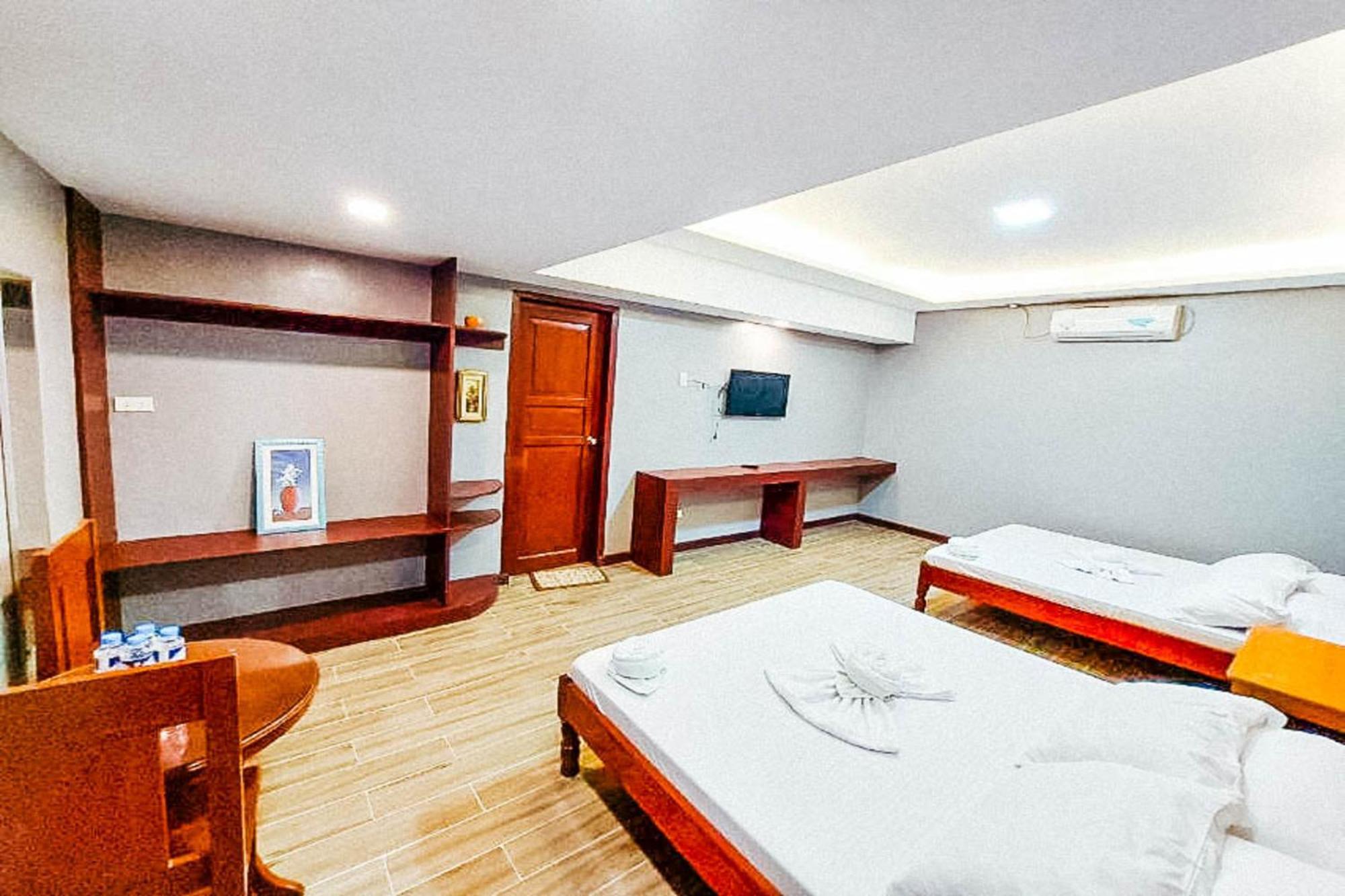 Mbg Travellers Inn Powered By Cocotel Puerto Princesa Room photo